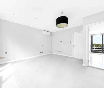 A recently redecorated mid-terrace townhouse, on this quiet road in... - Photo 3