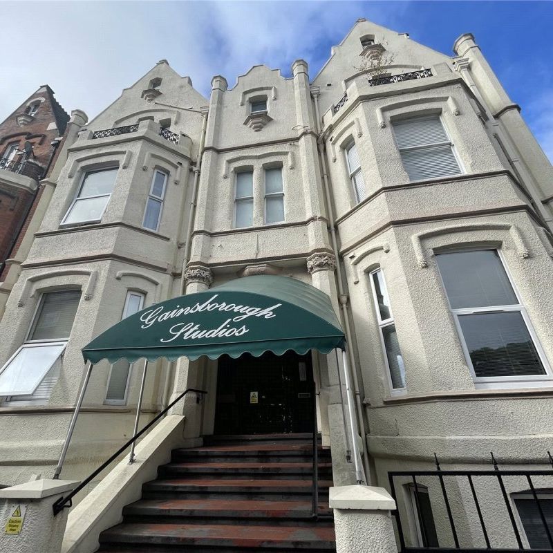 The Gainsborough, 1 Durley Gardens, Bournemouth, Dorset, BH2 - Photo 1