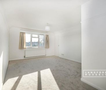 5 bedroom bungalow to rent - Photo 1