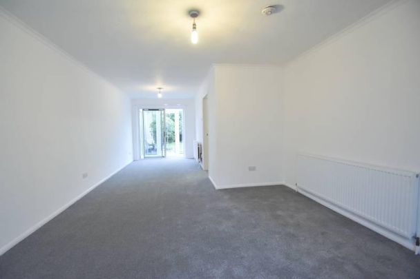 3 bedroom link detached house to rent - Photo 1