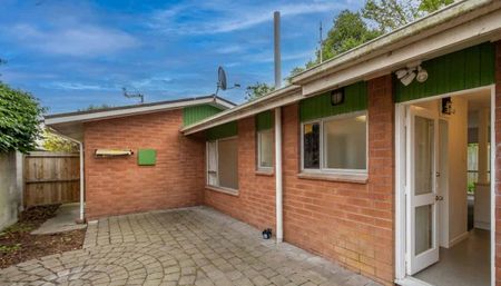 Prime 2-Bedroom Merivale Living - Photo 5