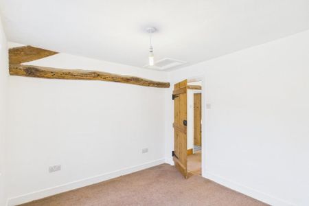 2 bedroom semi-detached house to rent - Photo 2