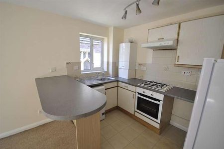 Stow Court, GL51 - Photo 3