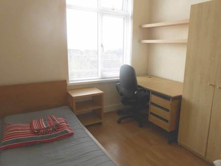 4 bedroom house to rent - Photo 3