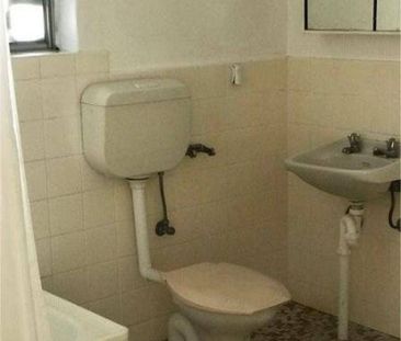 Ground Level, TWO Bedroom, Open Plan Large Living/Dining area, Grea... - Photo 1