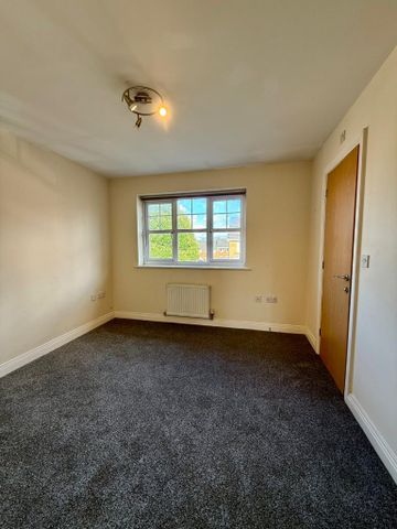 Tapestry Gardens, Birkenhead, CH41 - Photo 3