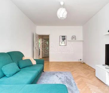 Moderní 2+1 | Prostorné pokoje, šatna, skvělá lokalita - Fotografie 2
