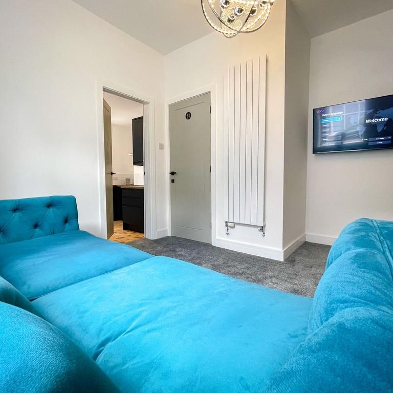 4 bedroom house of multiple occupation to rent - Photo 1