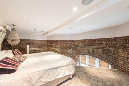 3 bedroom penthouse to rent - Photo 4