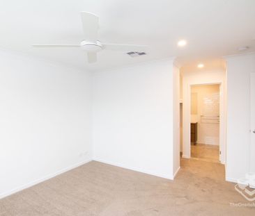 Breaking Lease for Rent - STUNNING TOWNHOME FOR RENT - Photo 3