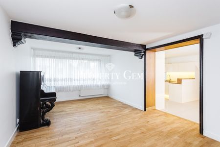 Warszawa, Mokotów, Okrężna - Photo 2