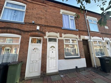 Glengate, Wigston, LE18 - Photo 5