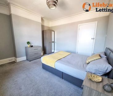 1 bedroom in a house share to rent - Photo 2