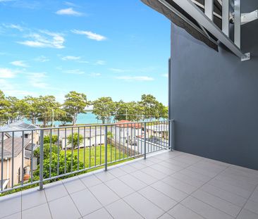 Stunning Two Level Penthouse Apartment - Photo 4