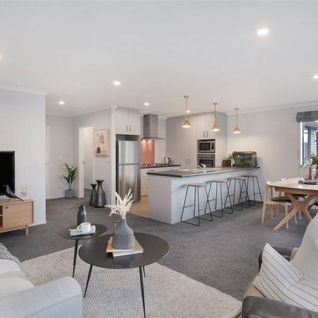 Three Bedroom Home - Photo 3