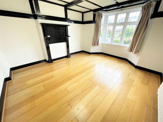 4 bedroom semi-detached house to rent - Photo 1