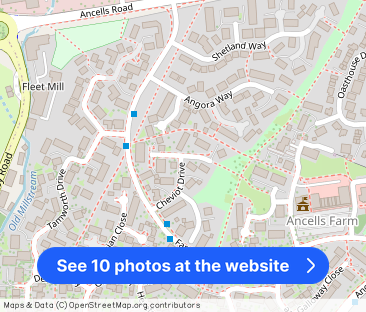 Swaledale Gardens, Fleet, Hampshire, GU51 - Photo 1