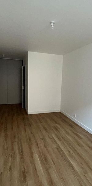 Location Appartement 2 pièces 60m² VILLEFRANCHE SUR SAONE 69400 - Photo 1