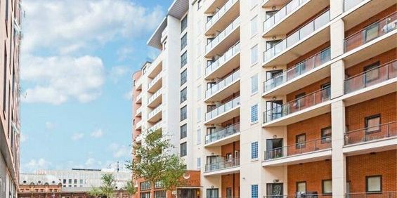 The Junction, Slough The Junction, Slough - Photo 3