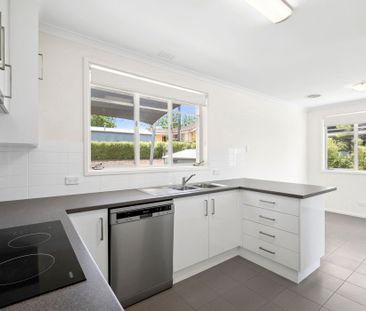 5 Wyatt Street, Torrens ACT 2607 - House For Rent | Domain - Photo 6