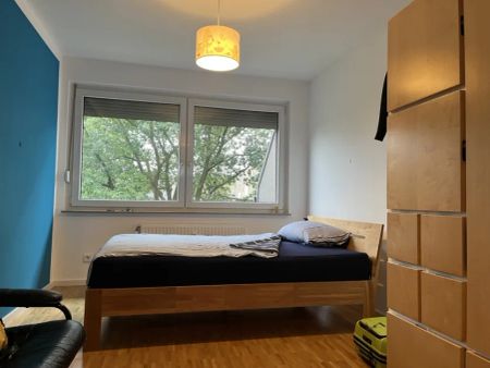 Hochwertig sanierte 3-Zimmer-Wohnung mit Südbalkon und Einbauküche – Einziehen und Wohlfühlen! - Foto 2