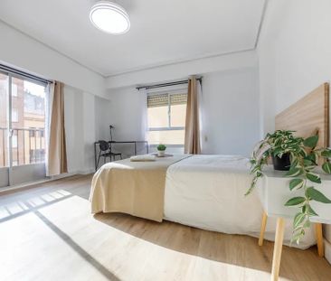 Carrer de Reig Genovés, Valencia, Valencian Community 46019 - Photo 4