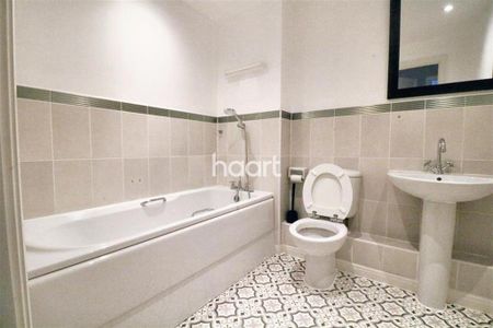 2 bedroom flat to rent - Photo 5