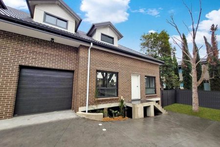 Large and impressive townhouse - Photo 5