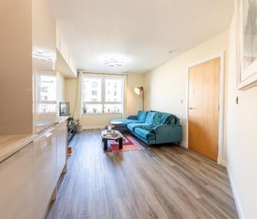 2 bedroom flat to rent - Photo 6