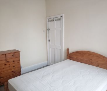Room in a Shared House, Claremont Road, M14 - Photo 3