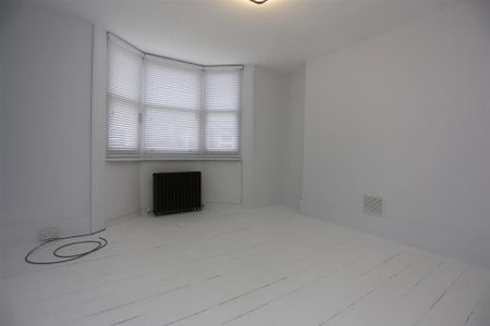 4 bedroom house to rent - Photo 4