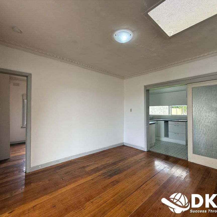 Family Home Close to Transport, Shops & Schools - Photo 1