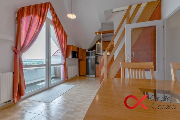 Pronájem bytu 4+kk 88 m² - Photo 1