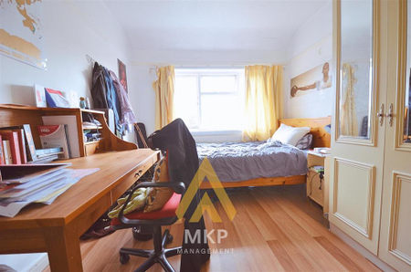 3 bedroom terraced house to rent - Photo 4