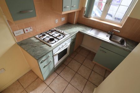 2 Bedroom End Terraced House To Rent - Photo 4
