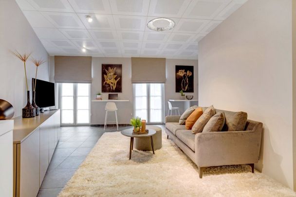 Gemeubelde gelijkvloerse studio in het centrum van Kasterlee-Lichtaart! - Photo 1