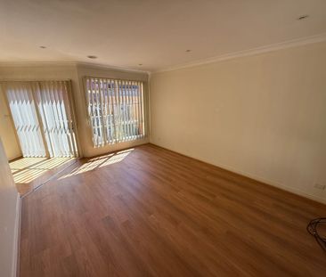 Stylish and Spacious - Photo 4