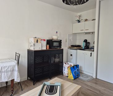 Location Appartement 1 pièce 18m² VILLENEUVE D ASCQ 59491 - Photo 1