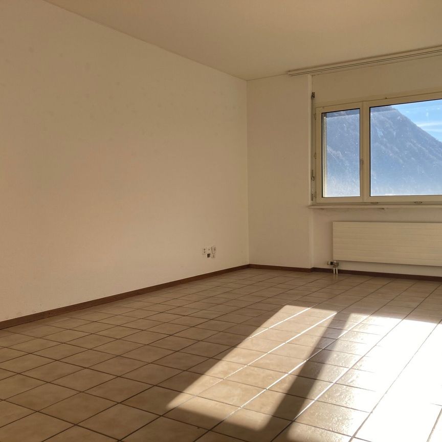 Pratico 3.5 locali immerso nel verde - Foto 1