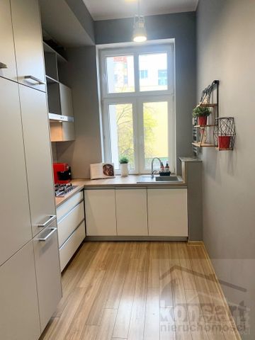 2 pok. wyposażone ul. Mariacka z miejscem post. - Zdjęcie 4