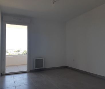 Appartement 2 pièces 43m2 MARSEILLE 9EME 850 euros - Photo 2