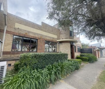 Nice and Clean Three-Bedroom House - Inspection by Appointment Welcome - Photo 6