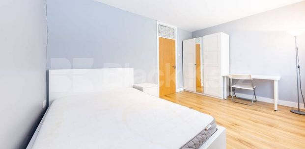 Fantastic spacious three bed mins to UCL, SOAS, Regents Park and tube - Photo 1