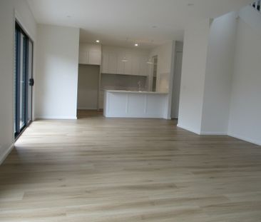 Brand New Family Home - Photo 3