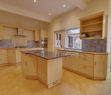 4 bedroom detached house to rent - Photo 5