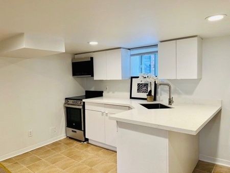 For Lease - 27 Oakview Avenue Unit# Bsmt, Toronto, Ontario - Photo 3