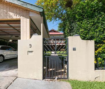 9 Beanga Street, Greenslopes QLD 4120 - House For Rent | Domain - Photo 6