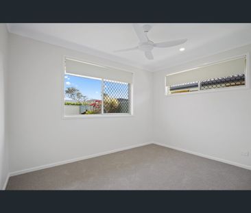 47 Denawen Street, Palm Beach, Qld 4221 - Photo 5