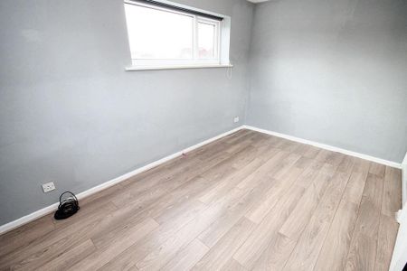 1 bedroom property to rent - Photo 2