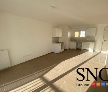 BEAU T3 AVEC BALCON ET DEUX PARKINGS - Photo 2